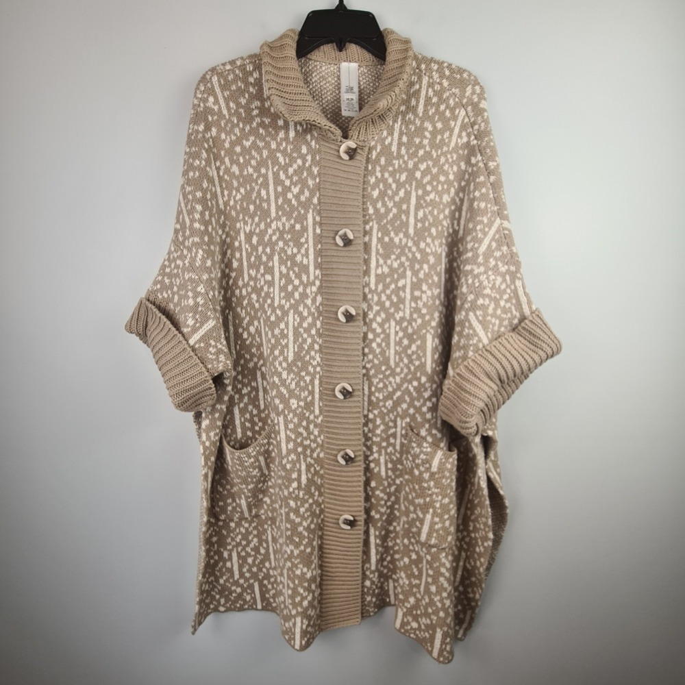 Marla Wynne Cardigan Sweater Womens XS Beige White Short Sleeve Button Oversized